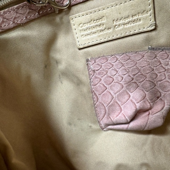 Cavalcanti Genuine Leather Purse Crossbody - Picture 11 of 15